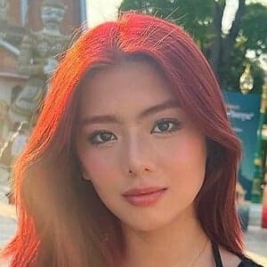 Mikhaela Lim